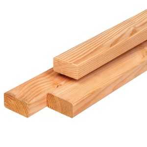 Douglas regel 2,1 x 4,5 x 300 cm, vers, fijnbezaagd, scherpkantig