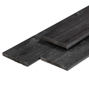 Grenen plank 1,6 x 14,0 x 400 cm, vers, zwart gespoten, geschaafd, 4 ronde hoeken