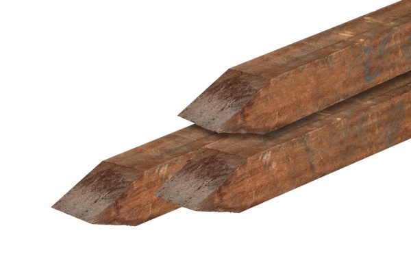 Azobé hardhout paal 8,0 x 8,0 x 300 cm fijnbezaagd, gepunt
